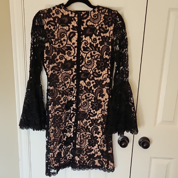 Elegant Black Lace Long Sleeve Dress - Picture 5 of 5